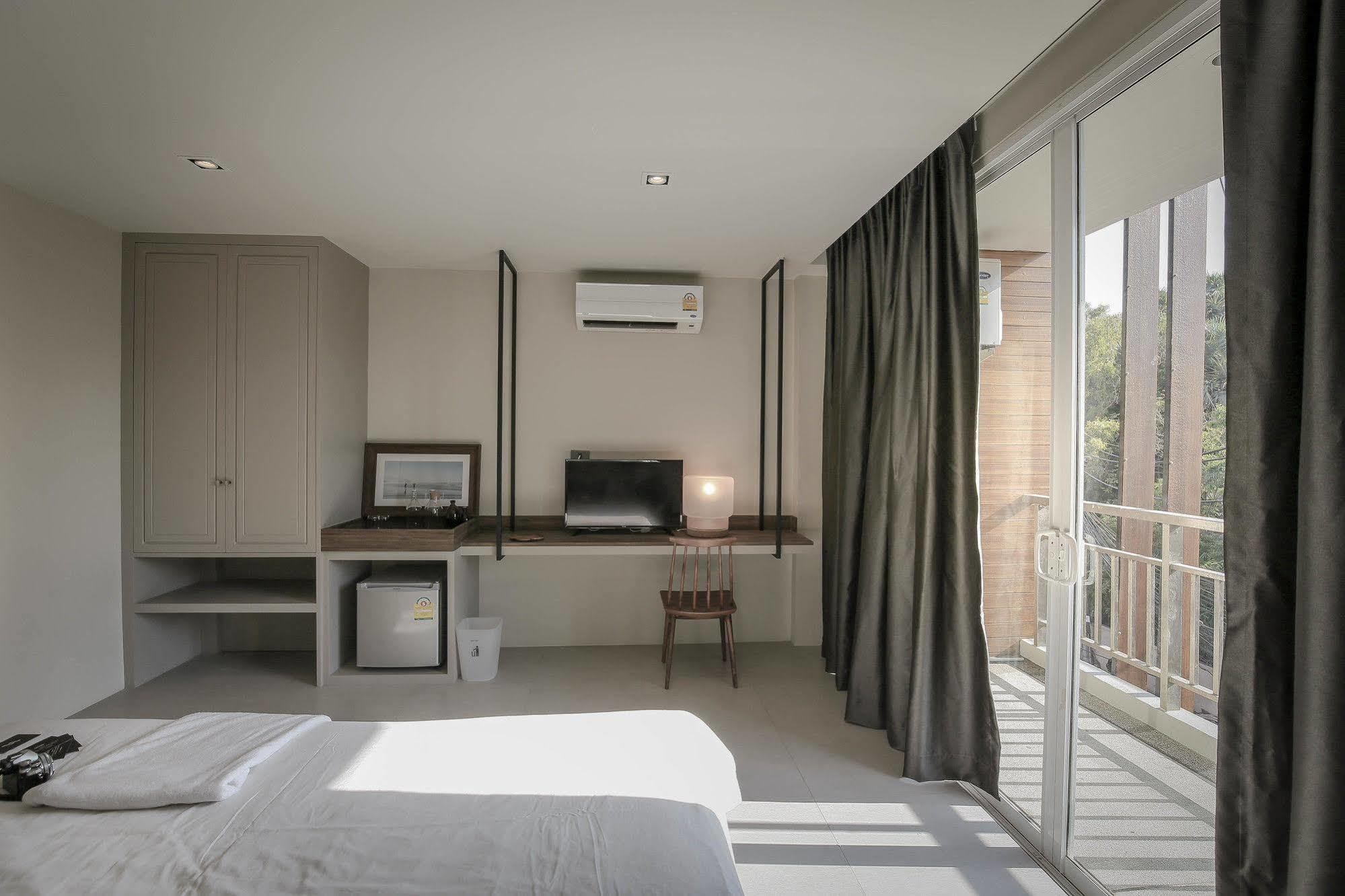 Sugar Ohana Poshtel Phuket Extérieur photo